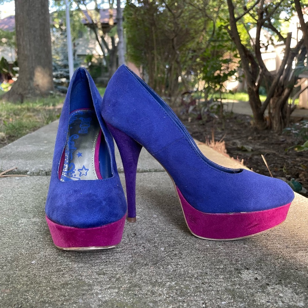 BRASH (Payless Shoes) 3 Tone Platform Pumps